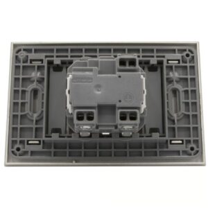 Placa Armado BTICINO Nóbile Tomacorriente Schuko Universal Color Perla - Imagen 3